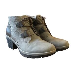 Euro soft by Sofft Talen Boot Womens 7.5 Tan Victorian Edwardian Bootie Ankle